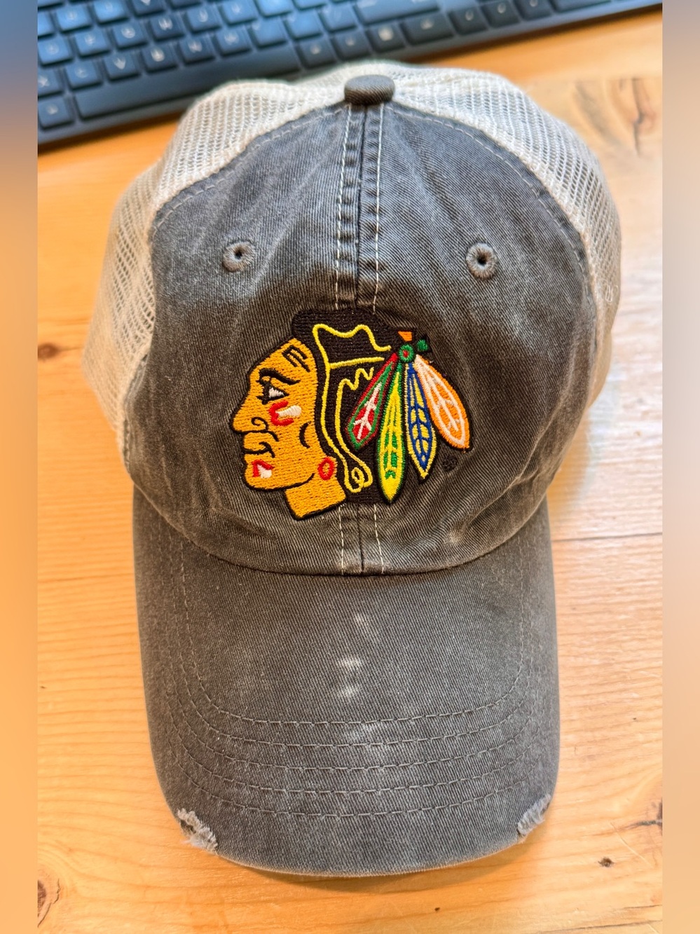 2009 Season Ticket Holder Blackhawk Trucker Hat EUC Unisex